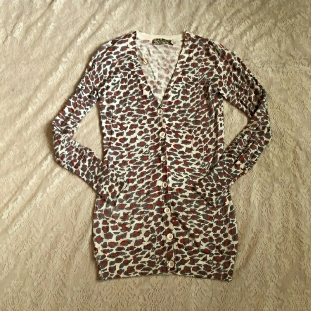 Cute Twelve by Twelve Leopard Print Cardigan
